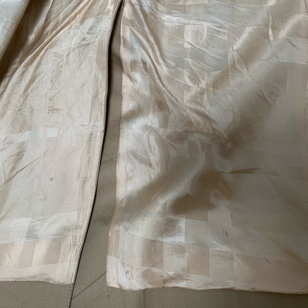 ❗️SOLD❗️🎉2xHP🎉 Burberry Tan Trench Coat Sz 8R - Picture 11 of 15